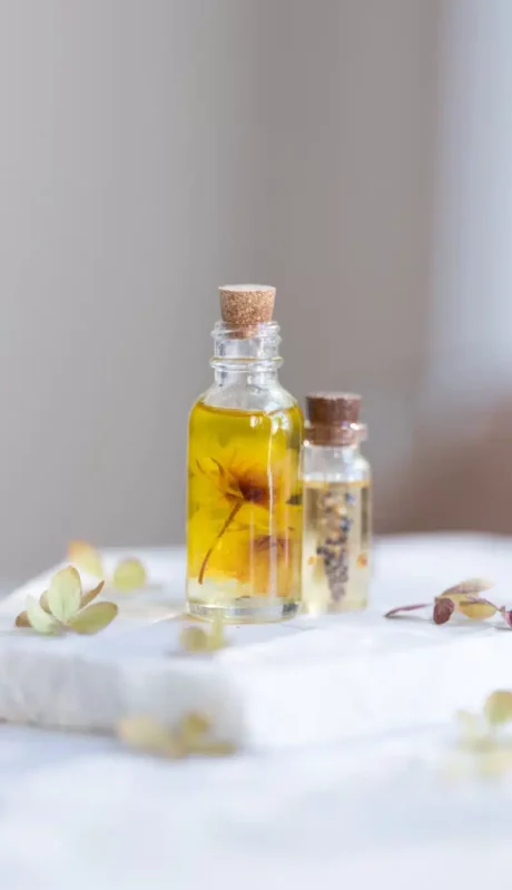 About Organic 2 essential oils 02.jpg